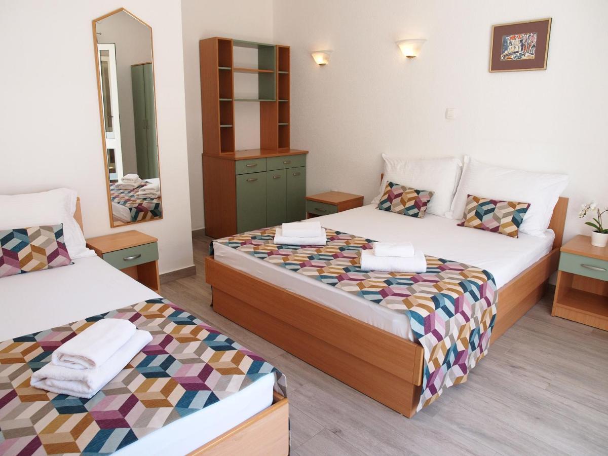 Apartments Beach Makarska Exterior photo